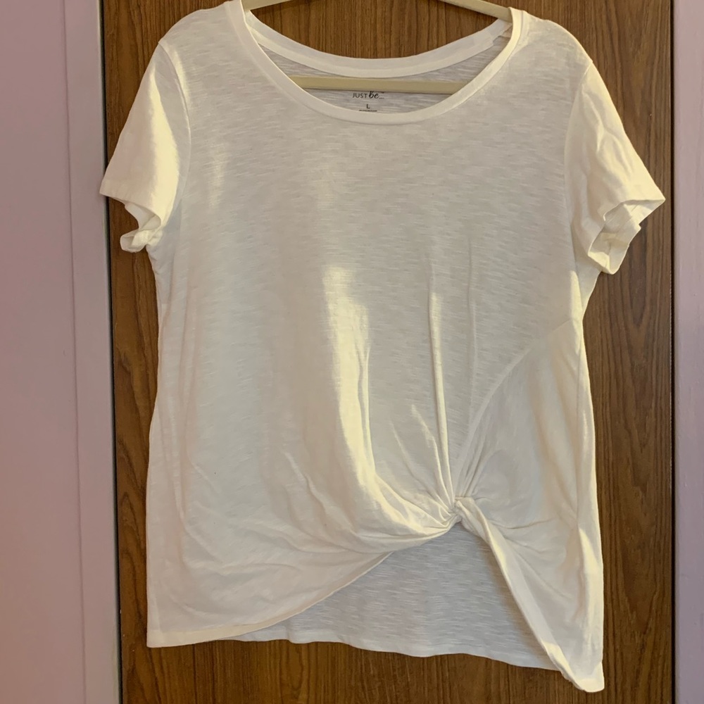 🌺 Just Be... white tee size Large🌺